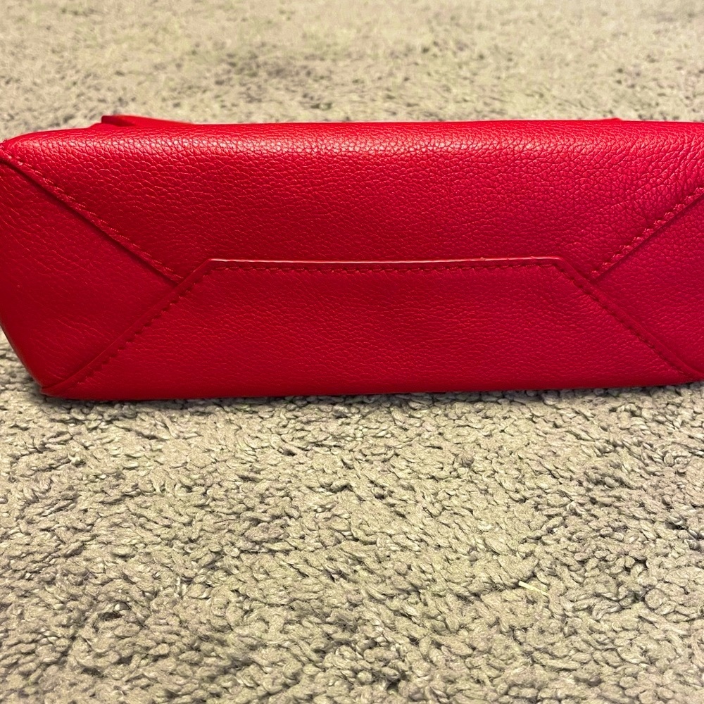 RARE Louis Vuitton Lockme 2 BB Leather red Handbag leather LIKE NEW - Picture 10 of 12